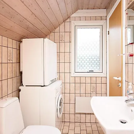 Nyaraló 8 Person In Spottrup-by Traum